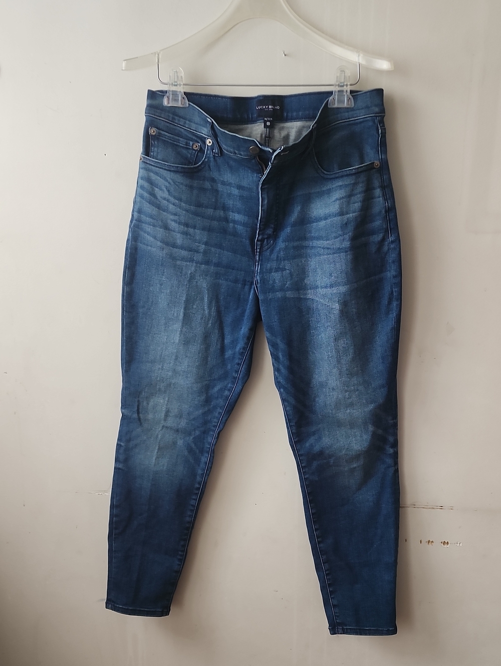 Lucky Brand Men’s Indigo Slim Straight Jeans. Stretch Jeans